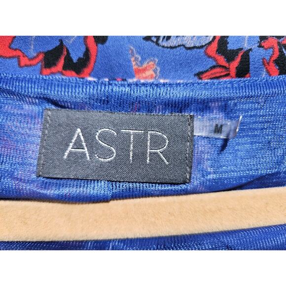 ASTR Blue Floral Tunic Women's V-Neck Flowy Lace Trim Swing Boho Blouse Medium - Picture 4 of 4